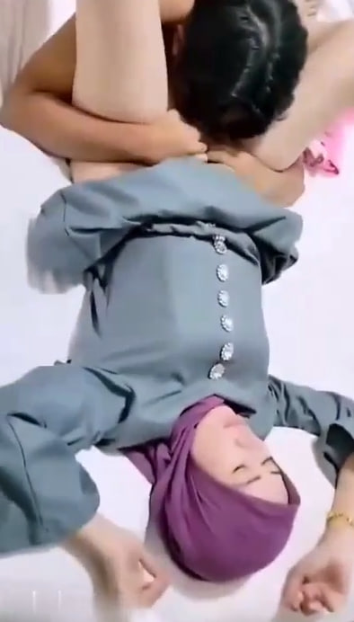 gesekdikit-Tante Hijab Melayani Open BO